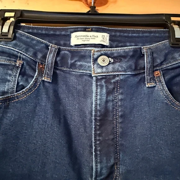 Abercrombie Curve Love The Super Skinny Ankle 29 / 8 - Picture 3 of 3